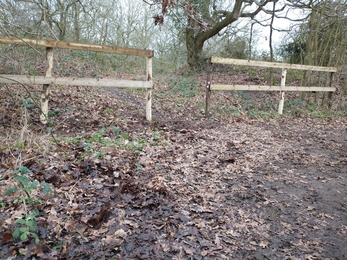 Replacement fencing at Church Farm – Jamie Smith