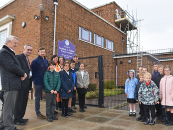 Lowestoft Kittiwake Partnership members, ATM and pupils at Northfield St Nicholas Primary Academy