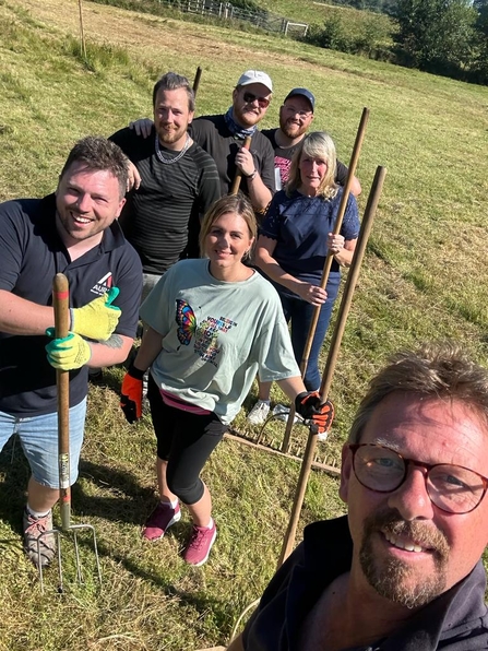 AURA Brand Solutions volunteering as part of their Wild Work Day – Andy Hickinbotham 
