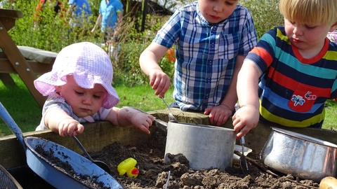 Wild tots at Foxburrow