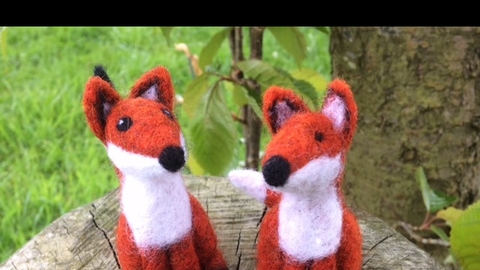 Felted foxes