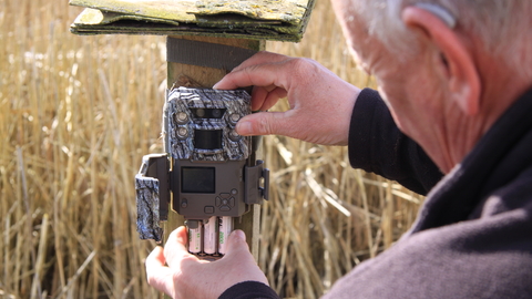Trail camera trap, with Gavin Durrant. Jack Cripps