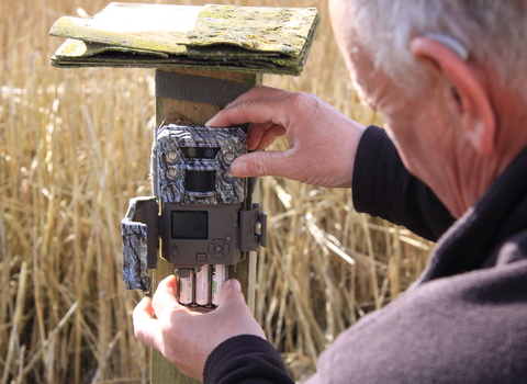 Trail camera trap, with Gavin Durrant. Jack Cripps